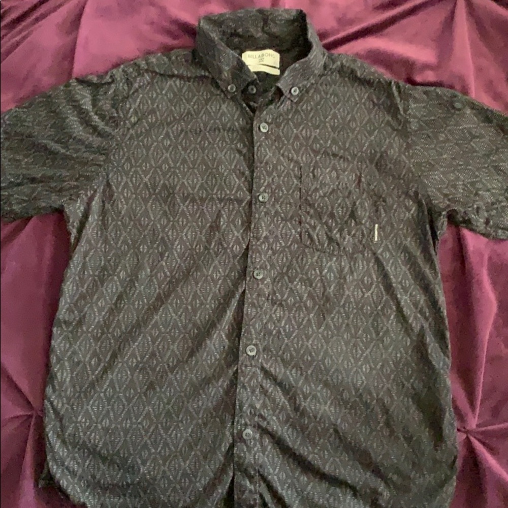 Billabong short sleeve collared shirt.